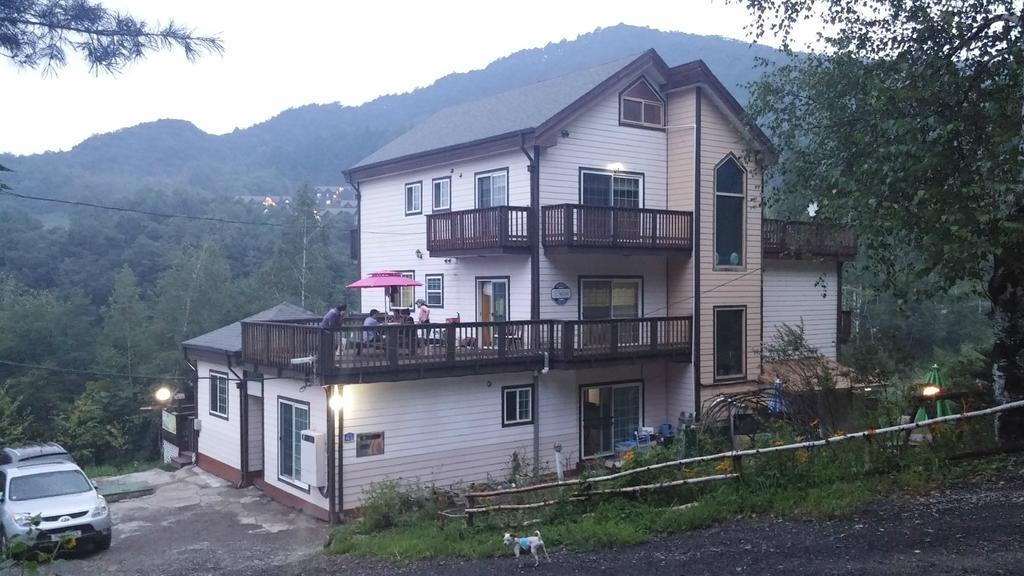Secret Pension Phjongcshang Kültér fotó